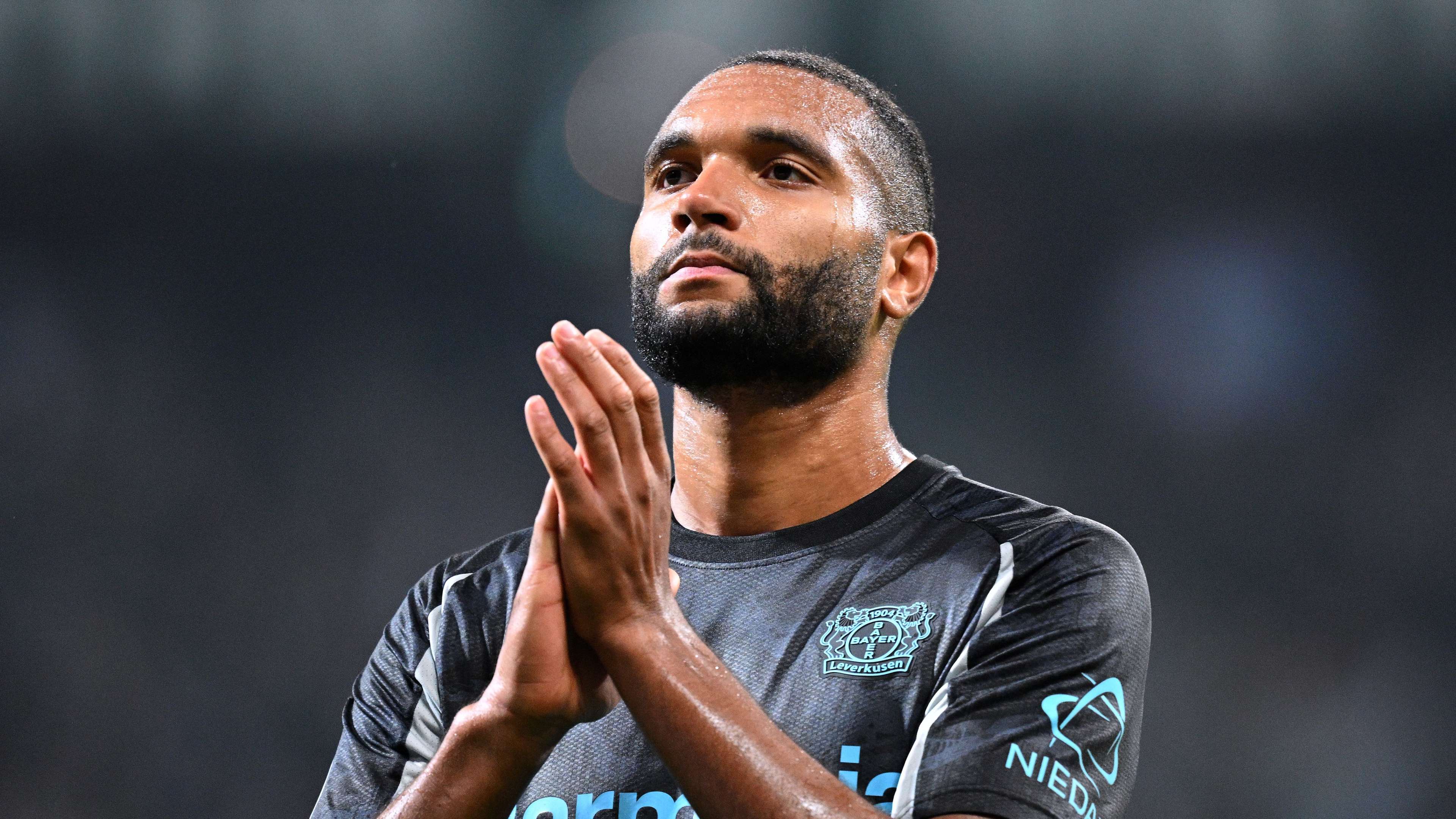 感到不满 感到不满