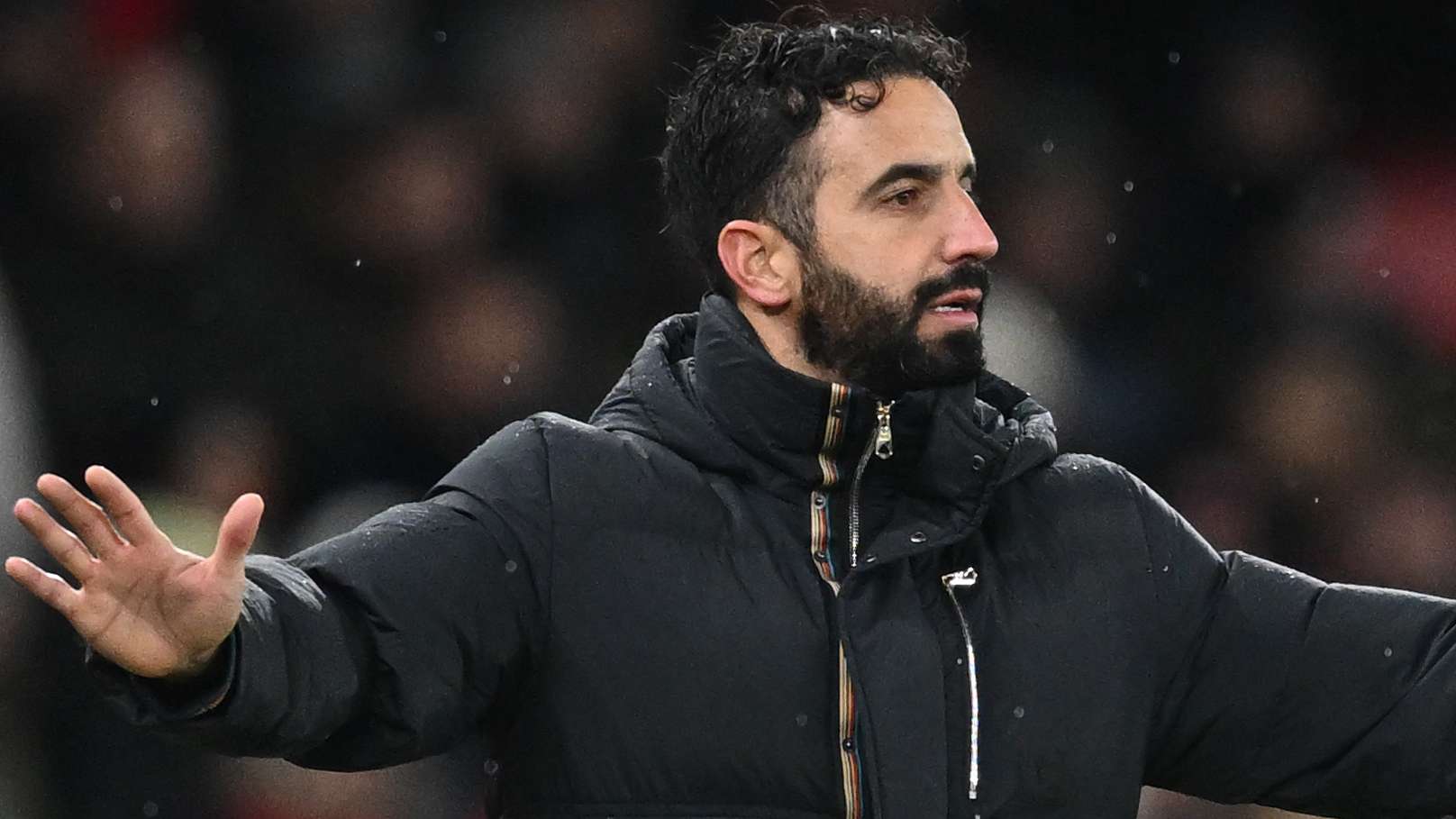 不断调整自 不断调整自