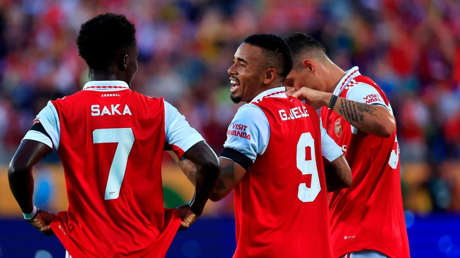 但随着比赛 但随着比赛